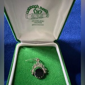 Claddagh Sterling Silver and Black Stone Reversible Pendant❣️